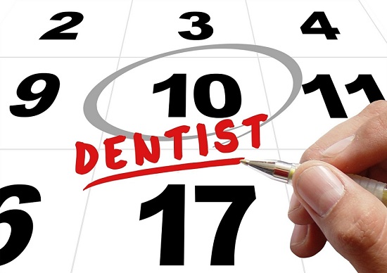 Zahnarzttermin in Deinem Kalender