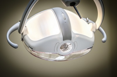 Dental chair lamp for a dental bridge procedure