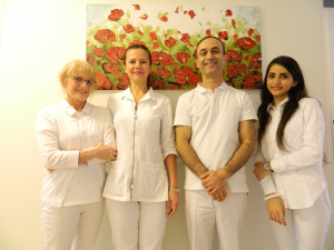 Dr. Emami Nouri und sein Team